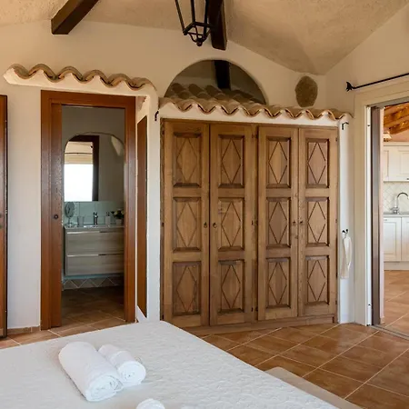 펜션 Cala Di Volpe Vista Mare E Piscina *